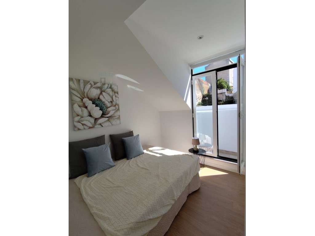 T2 Mobilado com varanda Vista Rio na Graça Pronto a Habitar - Grande imagem: 4/22