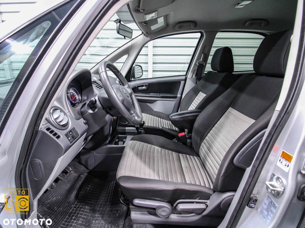 Suzuki SX4 1.6 Comfort 4WD - 12