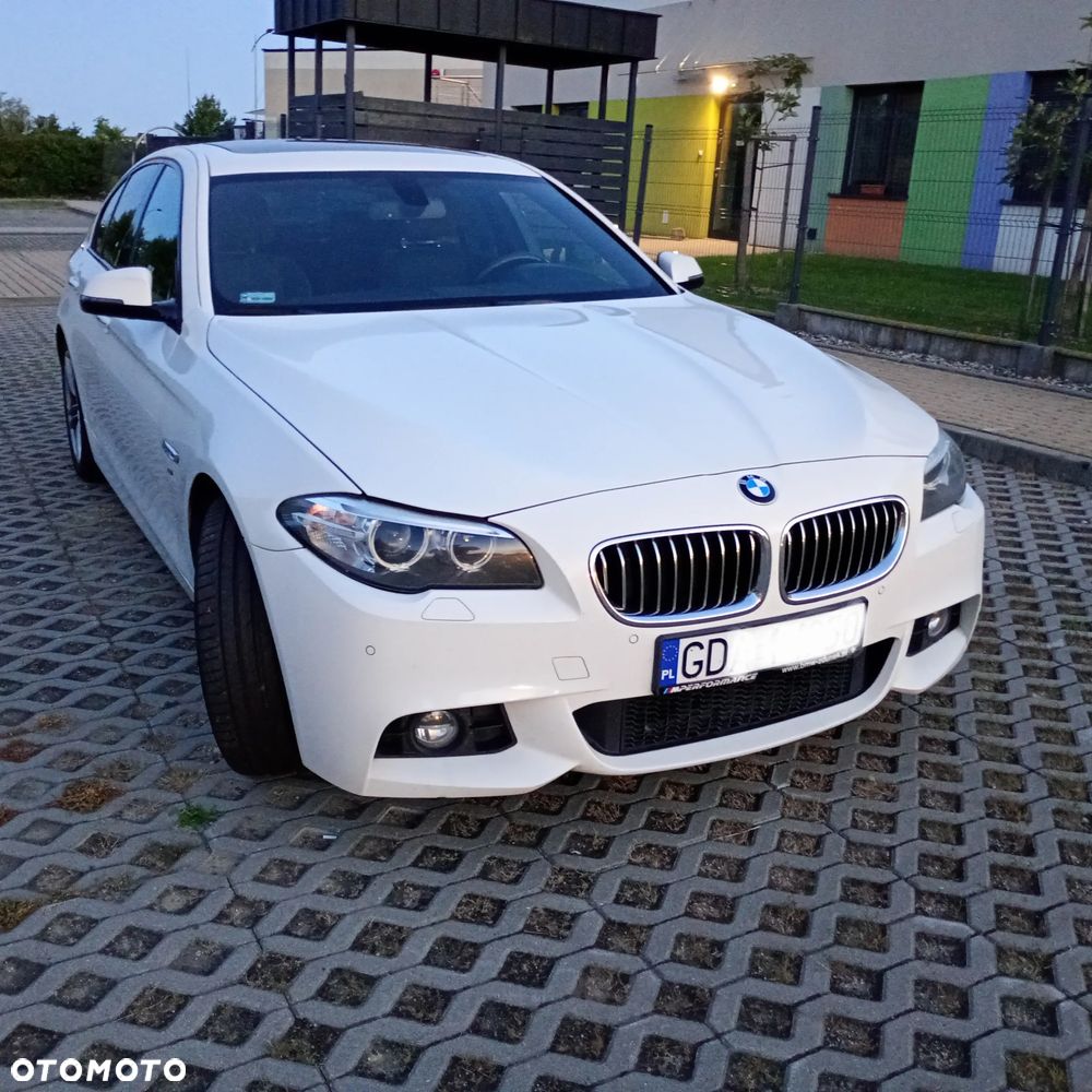 BMW Seria 5 520d M Sport - 2