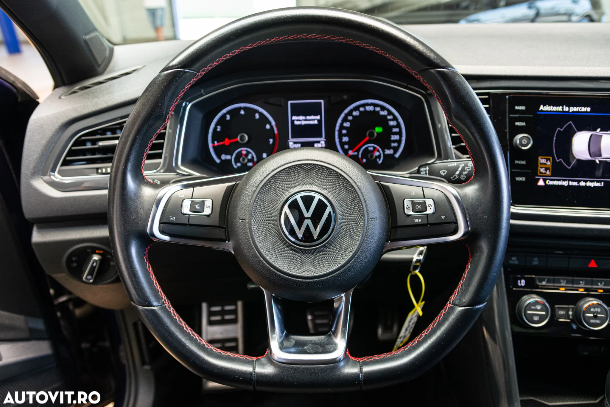 Volkswagen T-ROC 1.5 TSI DSG Design - 12