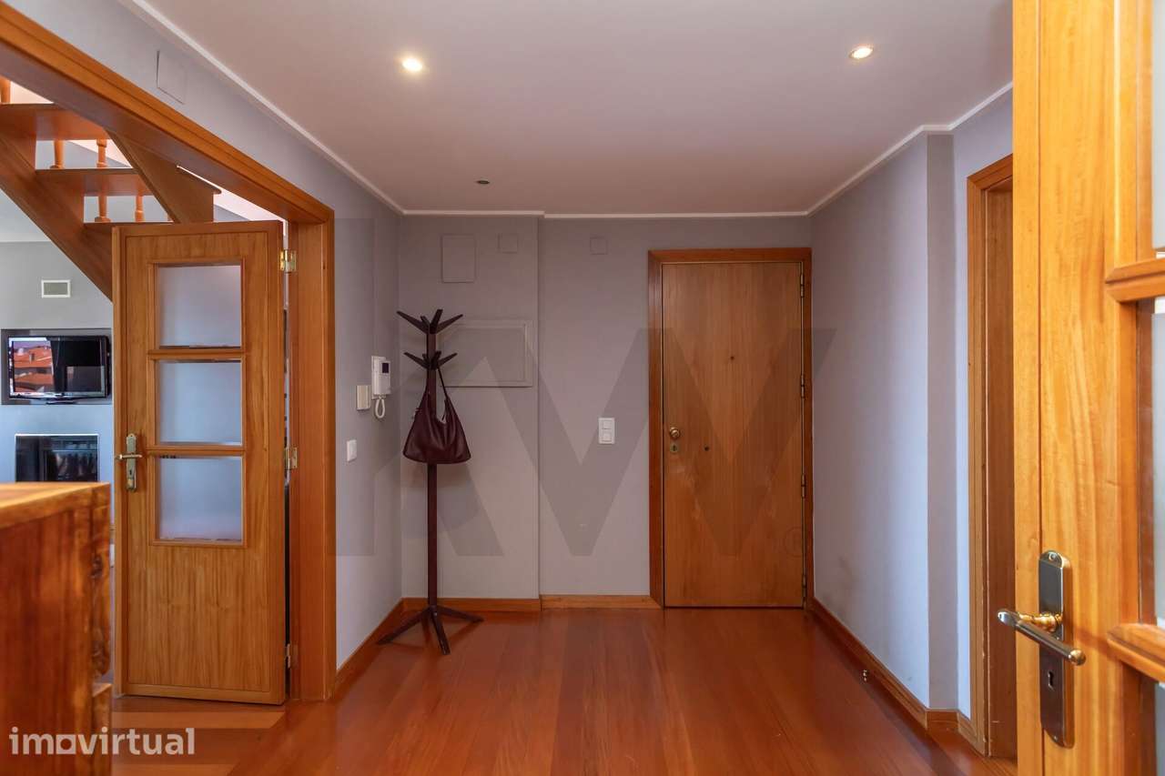 Apartamento Duplex no Buzano, S. Domingos de Rana - Grande imagem: 2/30