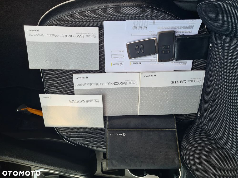 Renault Captur TCe 100 BUSINESS EDITION - 34