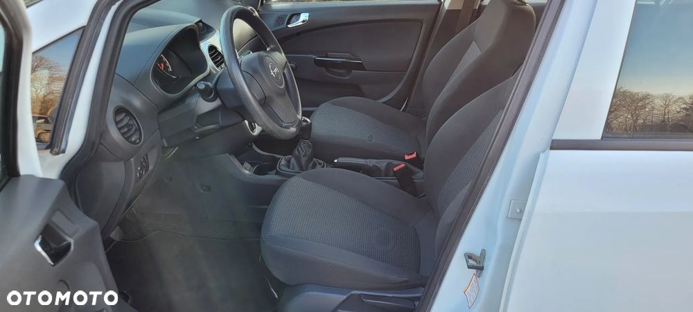 Opel Corsa - 11