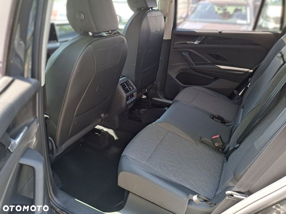 Volkswagen Tayron 2.0 TSI 4Mot Life Plus DSG - 10