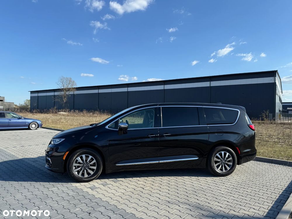 Chrysler Pacifica - 6