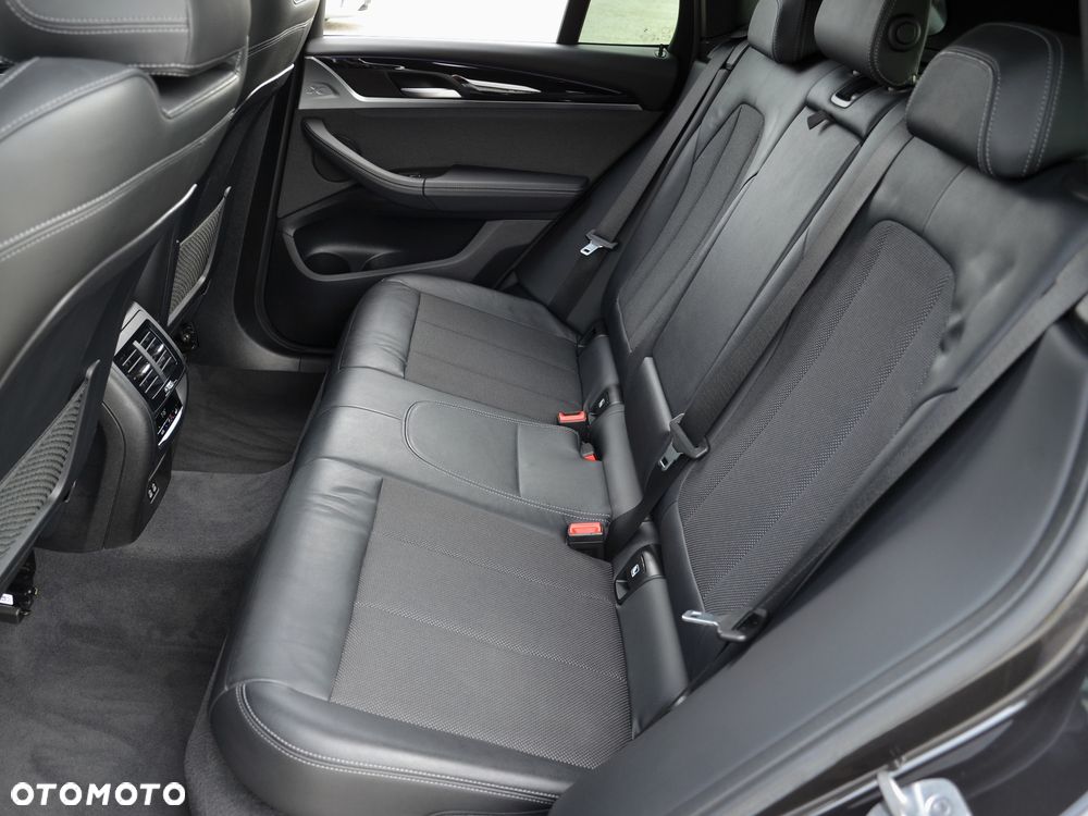 BMW X3 xDrive20d xLine - 20