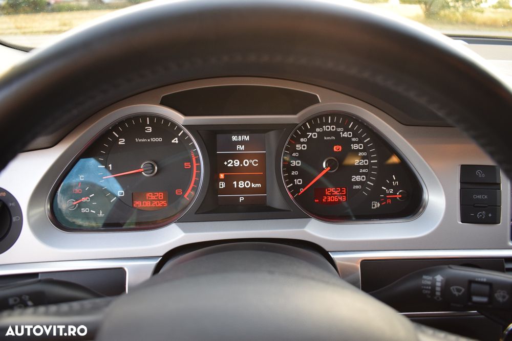 Audi A6 - 6