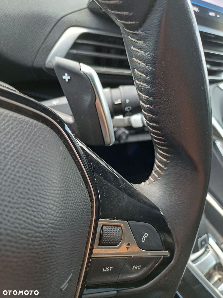 Peugeot 3008 1.2 PureTech Active Pack S&S EAT8 - 28