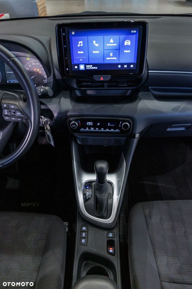 Toyota Yaris - 30