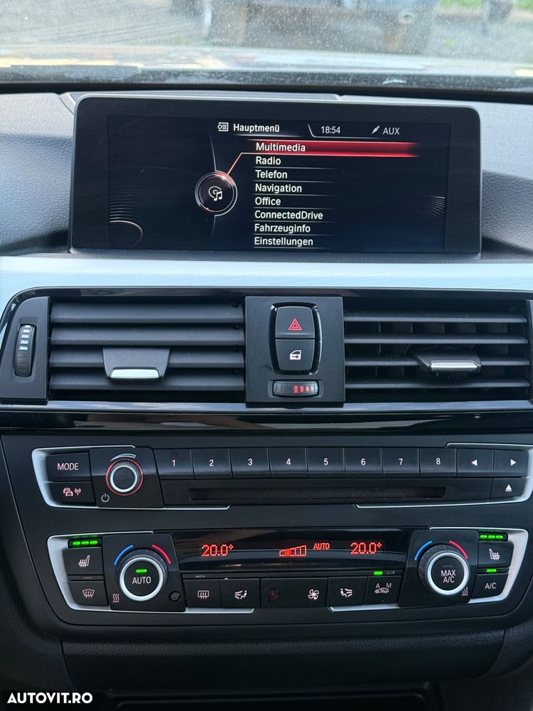 BMW Seria 3 320d Aut. - 23
