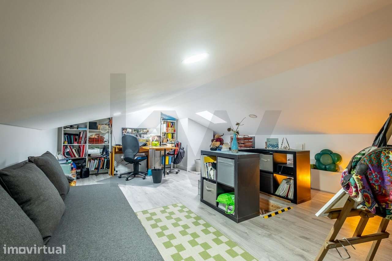 Duplex de pátio no centro histórico de Carnaxide —  garagem para 2 car - Grande imagem: 5/36