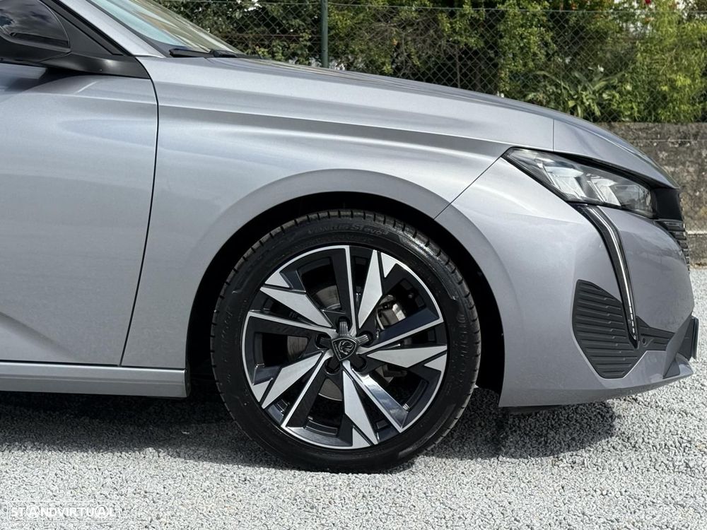 Peugeot 308 1.2 PureTech Allure EAT8 - 11