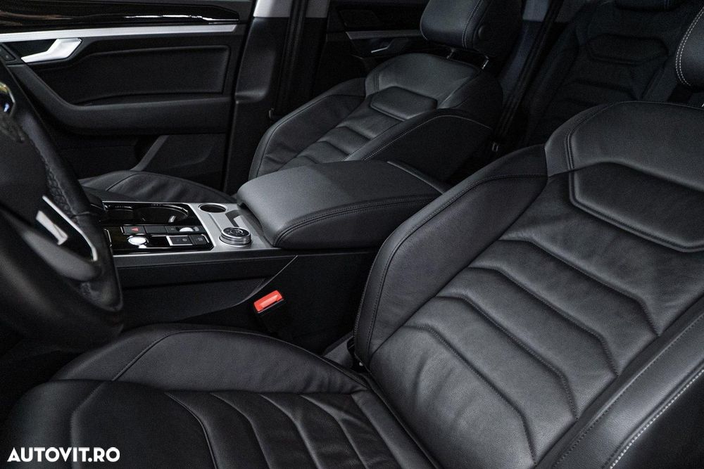 Volkswagen Touareg V6 TDI 4MOTION Elegance - 14