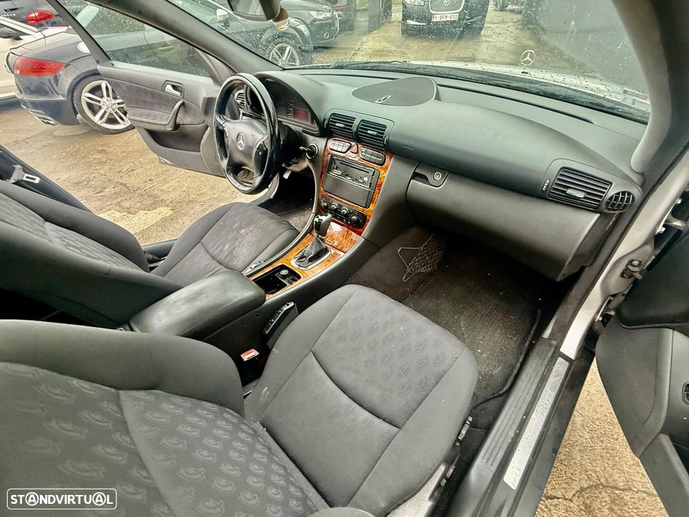 Mercedes-Benz C 220 - 39