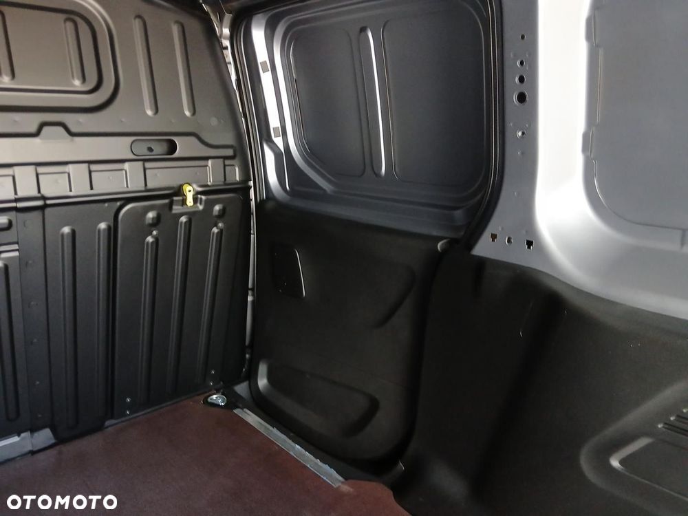 Toyota PROACE CITY - 17