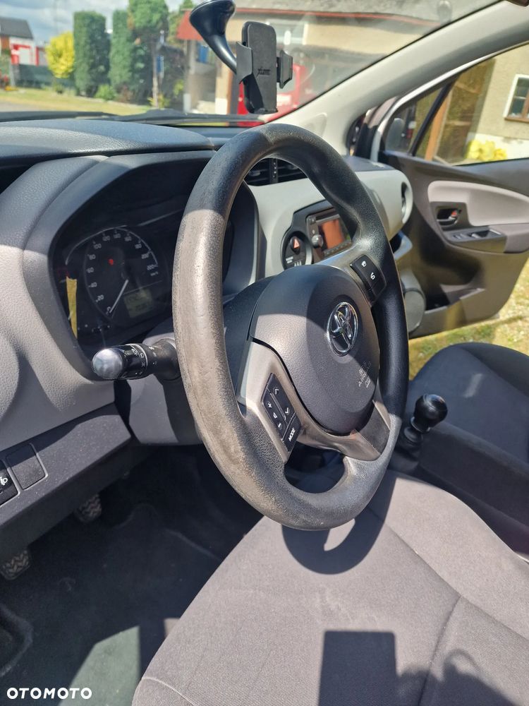 Toyota Yaris 1.5 Active - 4