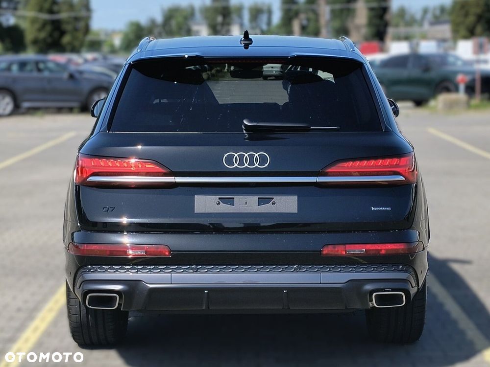 Audi Q7 - 6