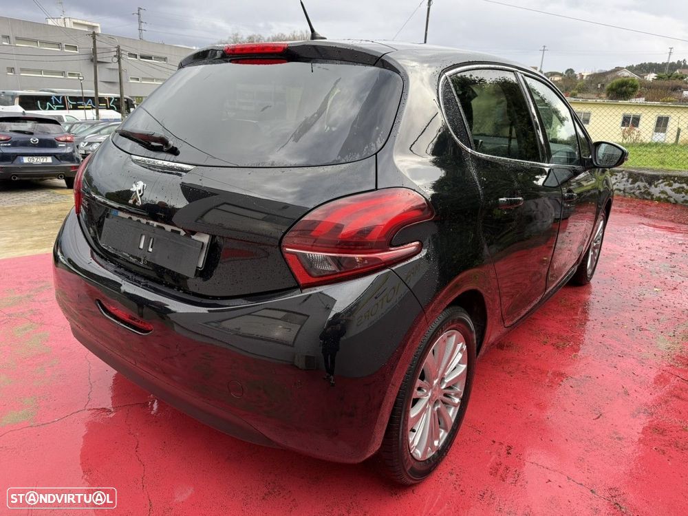 Peugeot 208 1.6 BlueHDi Allure - 6