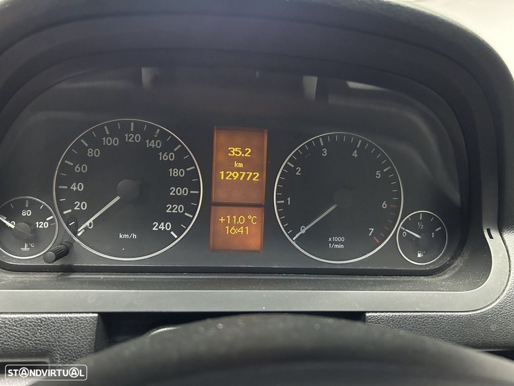 Mercedes-Benz A 150 Avantgarde Automatic - 15