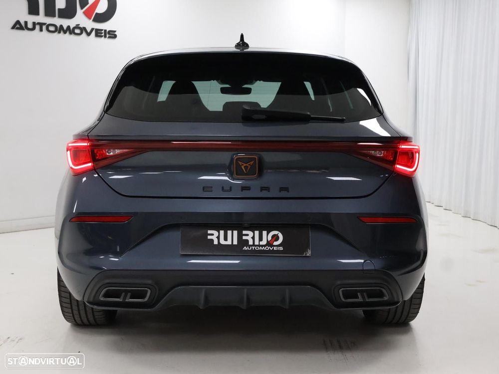 Cupra Leon 1.5 eTSI MID DSG - 31