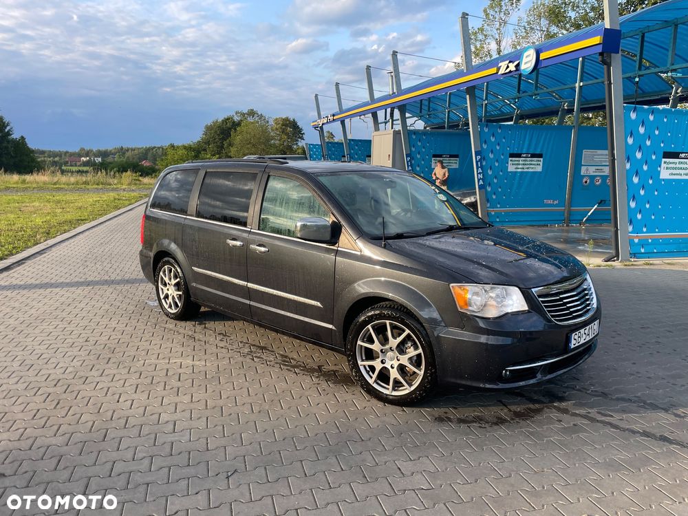 Chrysler Town & Country 3.6 Touring - 8