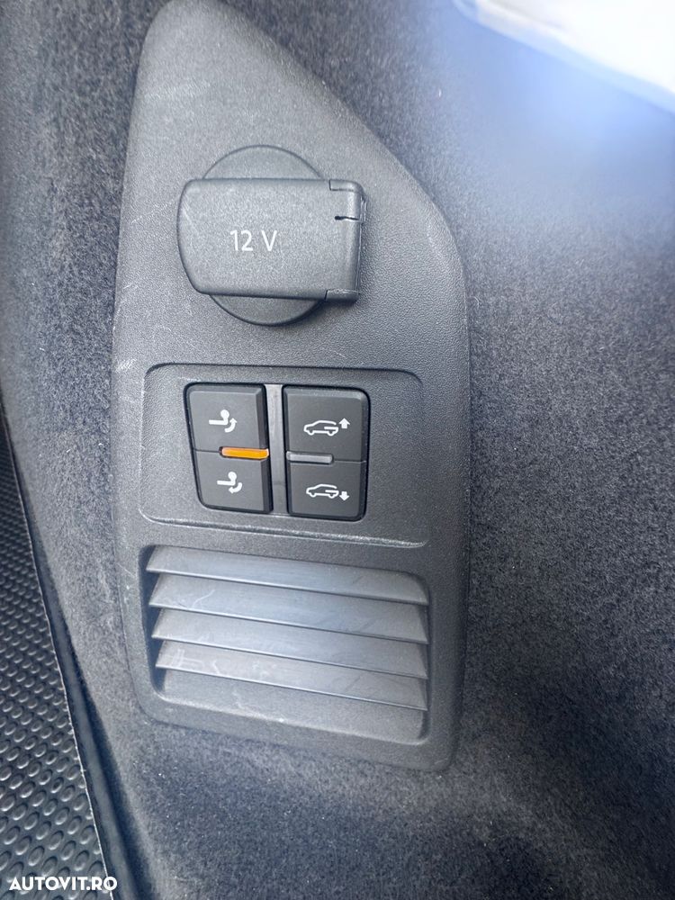 Volkswagen Touareg V6 TDI 4MOTION R-Line - 13