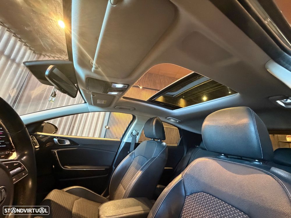 Kia XCeed 1.6 GDi PHEV First Edition - 39