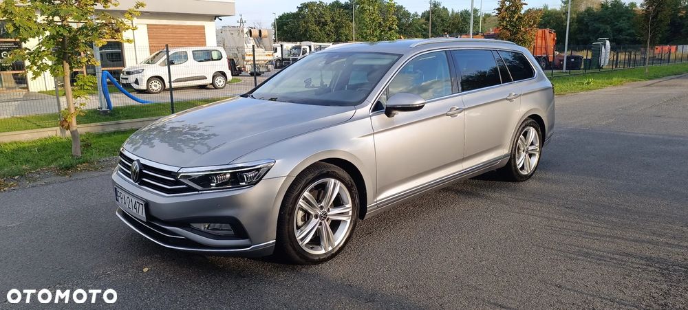 Volkswagen Passat Variant 2.0 TDI SCR DSG Elegance - 2