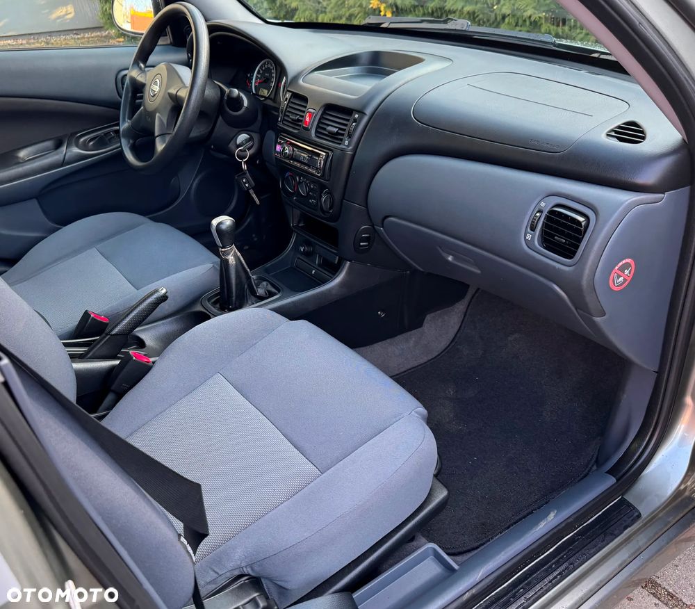 Nissan Almera 1.5 dCi acenta PLUS - 12