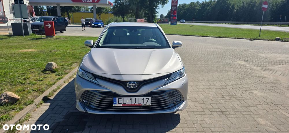 Toyota Camry 2.5 Hybrid Executive CVT - 3