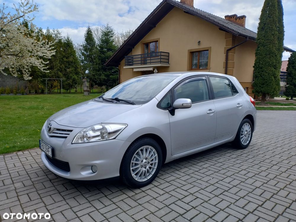 Toyota Auris 1.33 VVT-i - 15