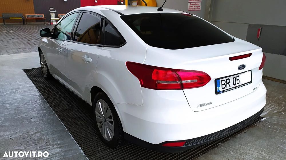 Ford Focus - 6