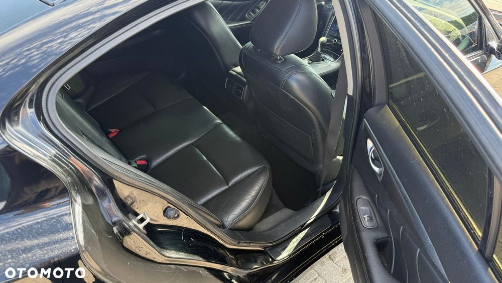 Infiniti Q50 2.2d Sport Executive - 10