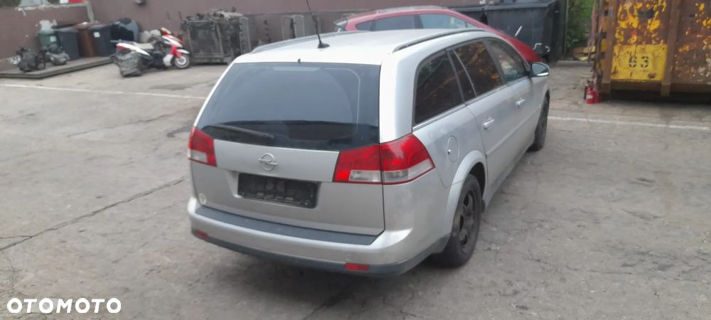 Zderzak przedni Opel Vectra C Lift  PDC spryskiwacze - 2