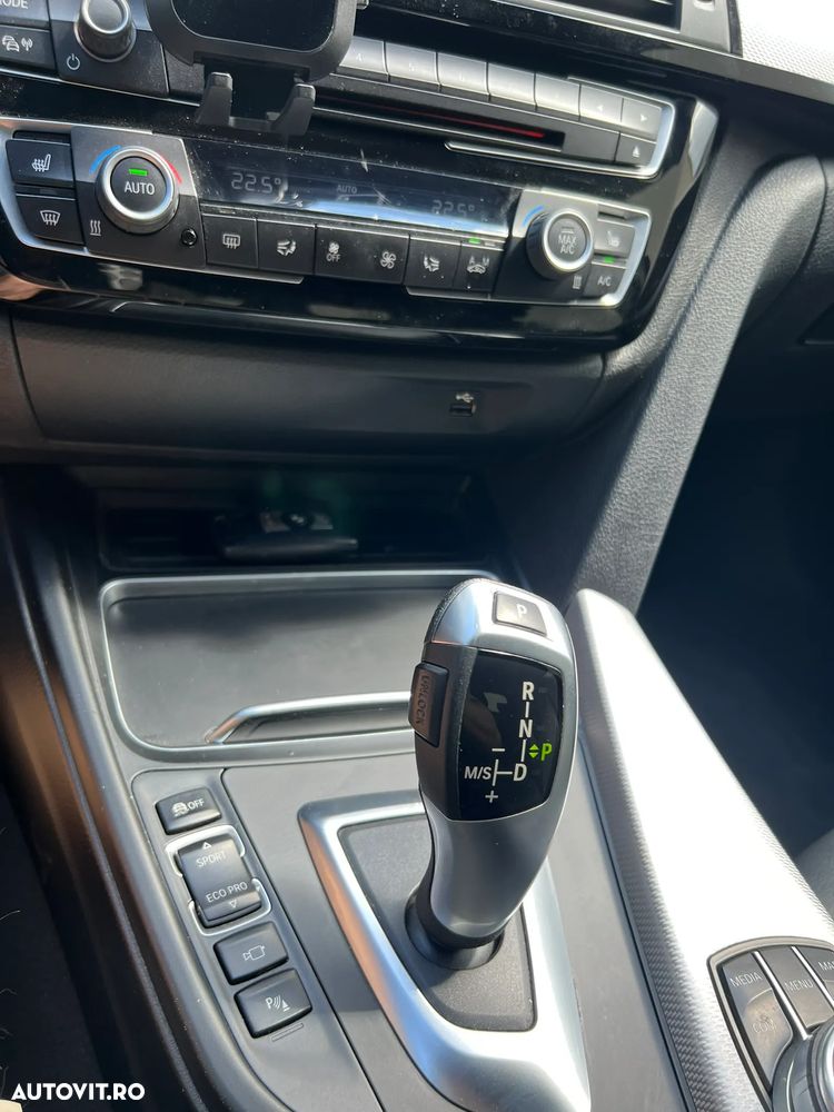 BMW Seria 3 320d xDrive AT M Sport - 18