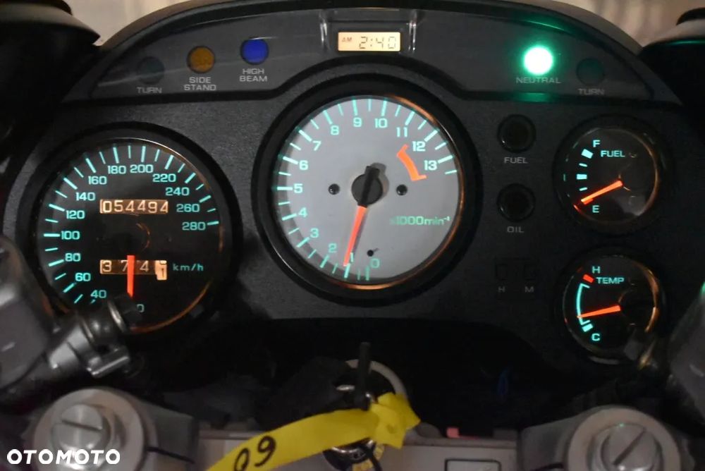 Honda VFR - 40