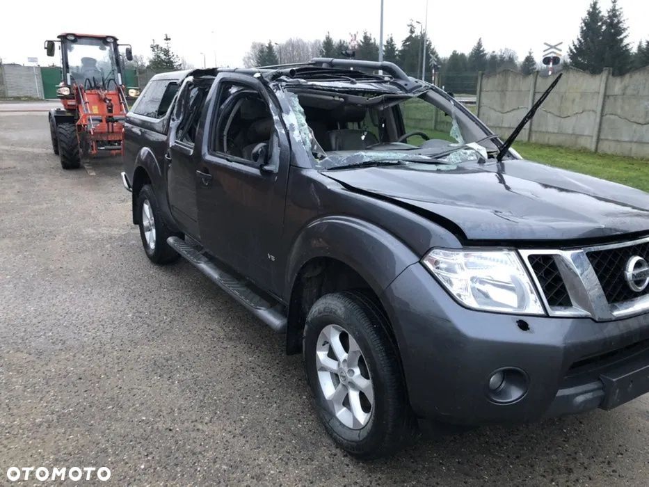 Halogen z mocowaniem Nissan navara d40 - 7