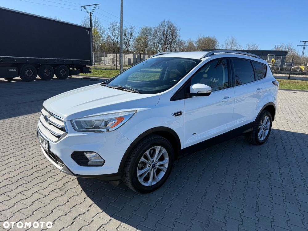 Ford Kuga 2.0 TDCi 4x4 Titanium - 4