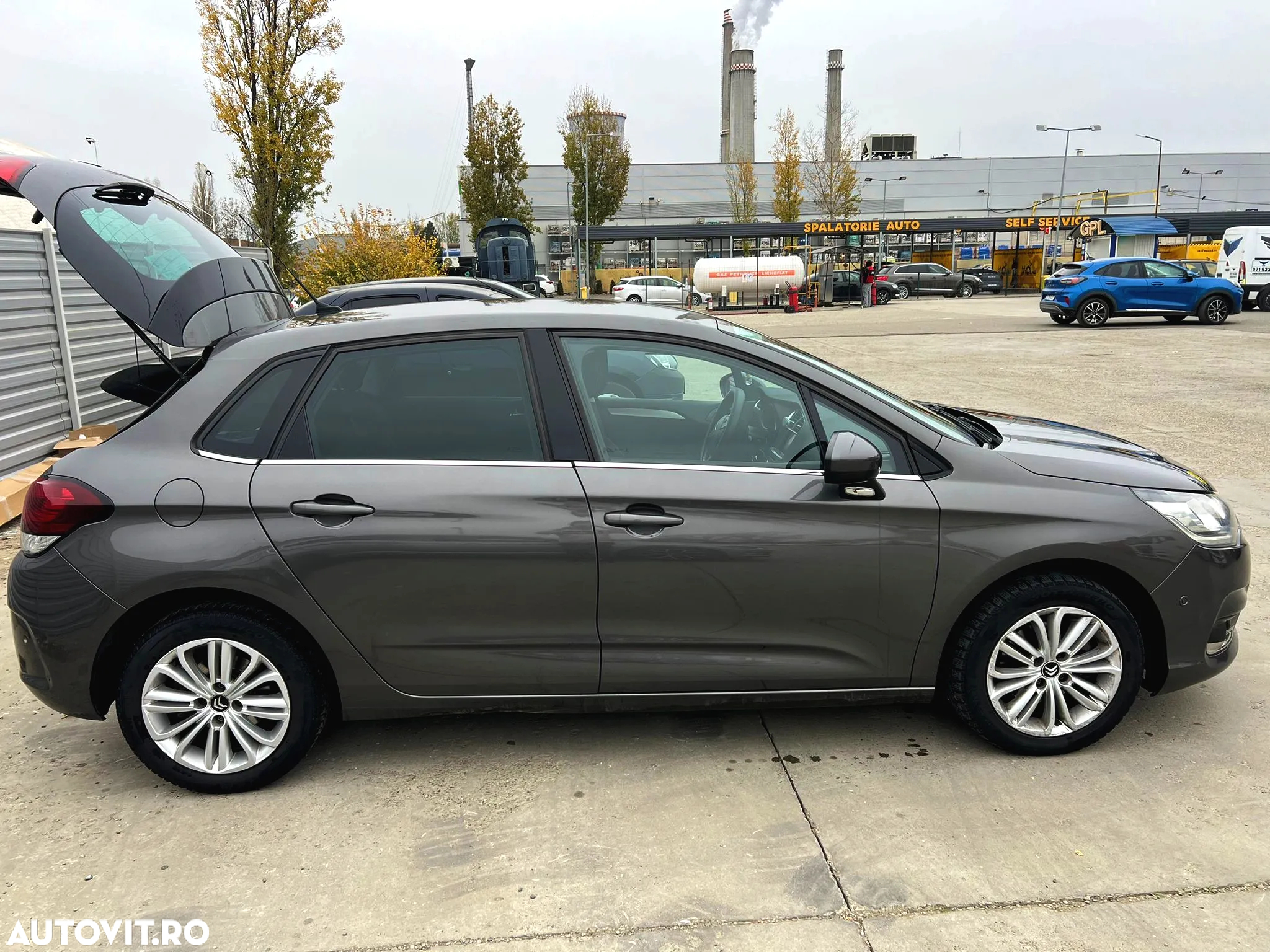 Citroën C4 BlueHDi 120 Stop&Start EAT6 Selection - 2