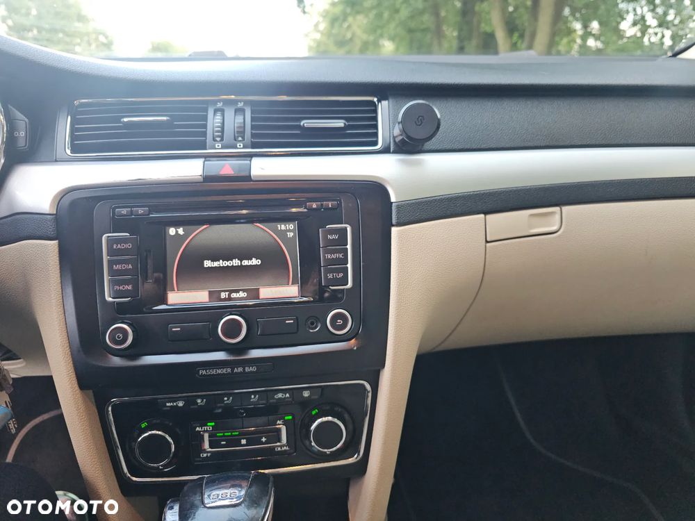 Skoda Superb 2.0 TDI Comfort DSG - 8