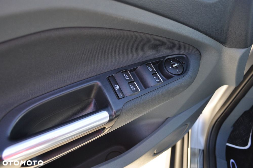 Ford Focus - 10