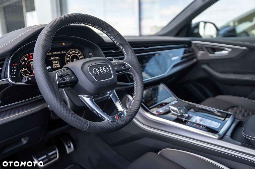 Audi RS Q8 - 11
