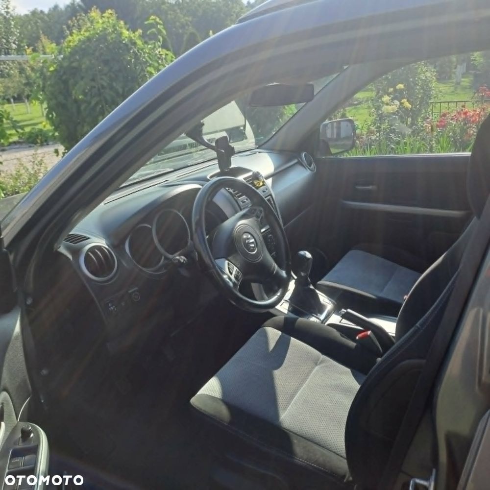 Suzuki Grand Vitara 2.0 - 4