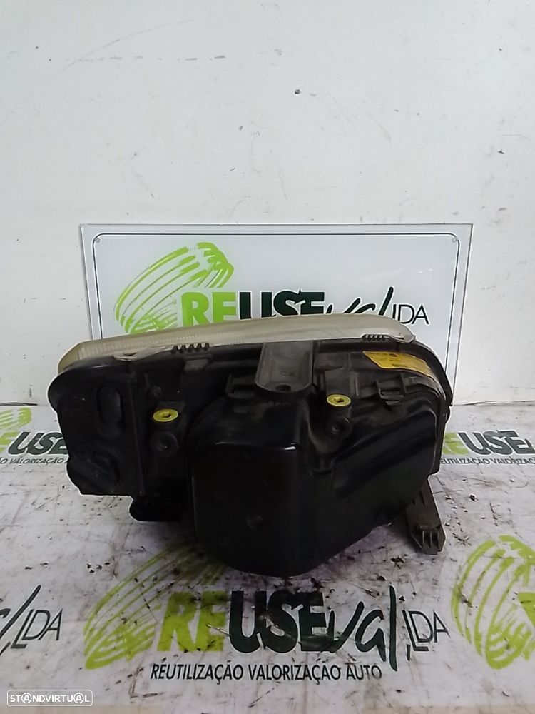 Ótica Esq Ford C-Max (Dm2) - 2