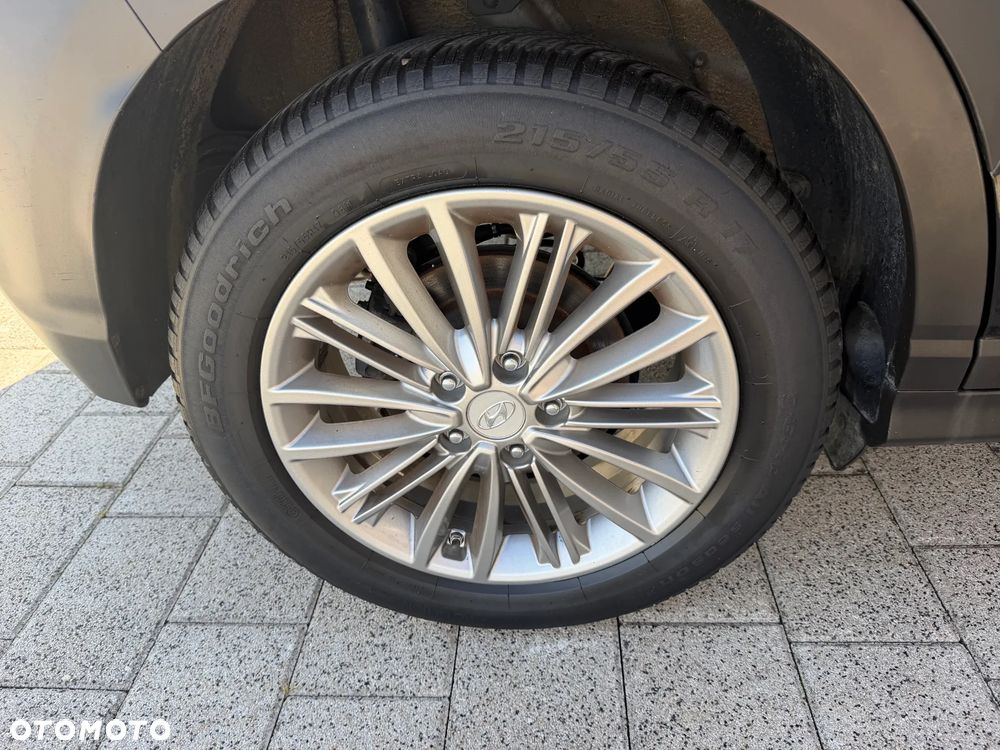 Hyundai Kona - 11