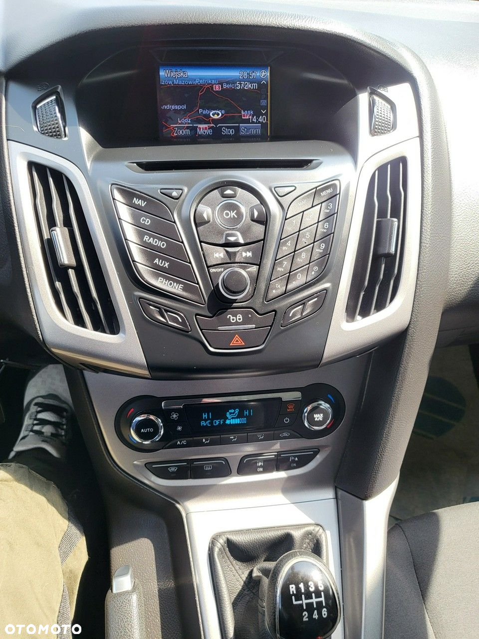 Ford Focus - 32