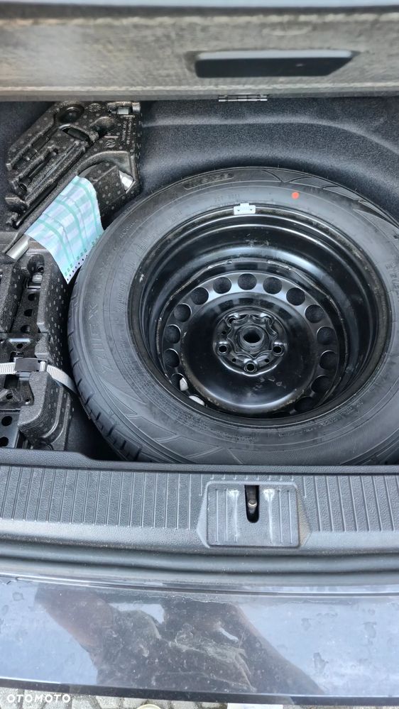 Volkswagen Passat 2.0 TDI BMT Comfortline - 25