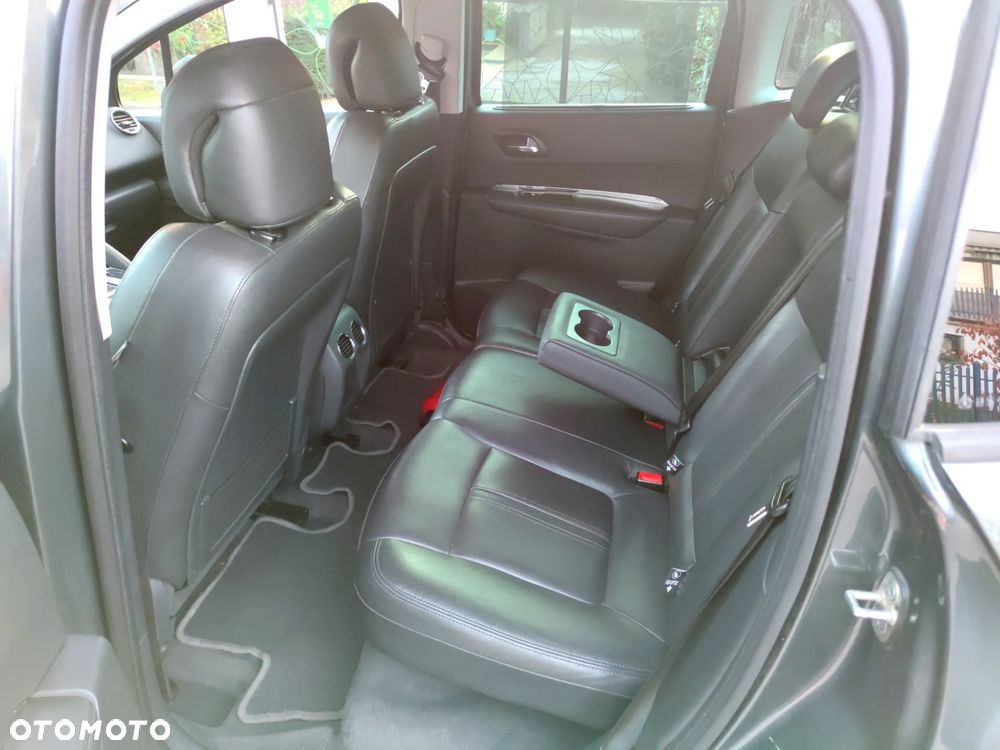 Peugeot 3008 1.6 HDi Premium - 6