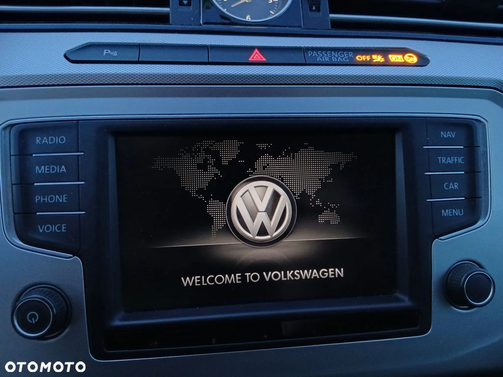 Volkswagen Passat 2.0 TDI (BlueMotion Technology) Comfortline - 14