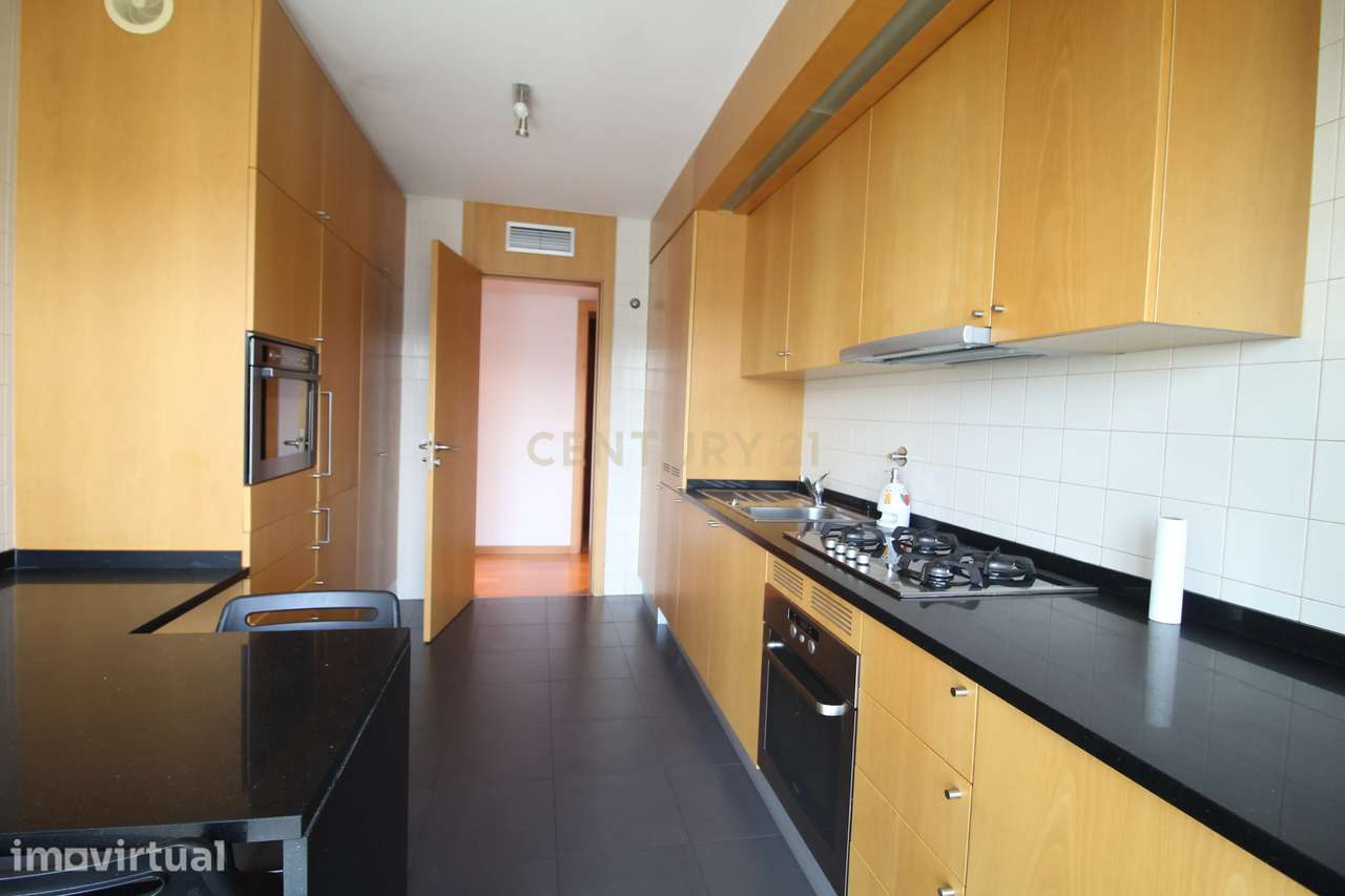 Elegante T2 no 6.º piso do Alcântara Rio, em estado de novo, com estac - Grande imagem: 5/14